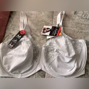 Women's White Lace Full Coverage minimizer Bra 38DD